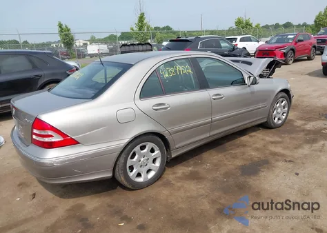 2006 Mercedes-Benz C 280 Luxury 4Matic из США, поврежденный, VIN WDBRF92H66F782113